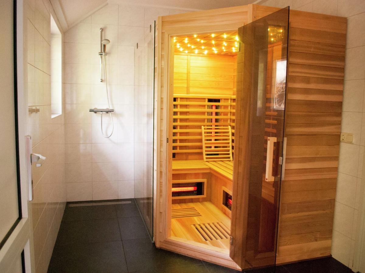 Stunning Villa In Venhorst With Sauna 외부 사진